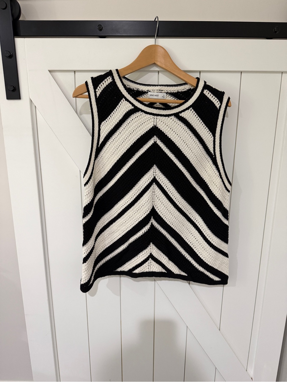 Nine West Black & White Chevron Knit Tank